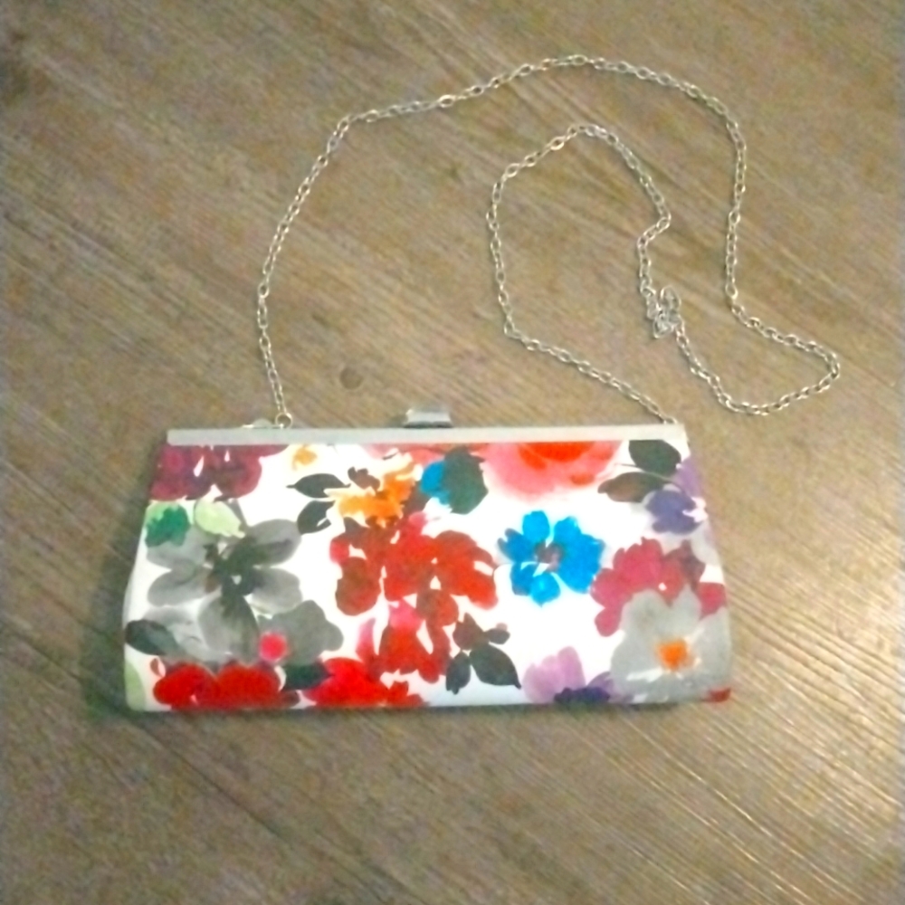 Floral clap wallet clutch purse 👛